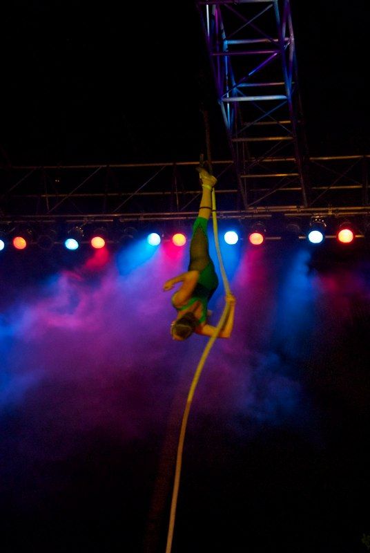 Maui 2010 - Cirque Polynesia, photograph 9 of 18