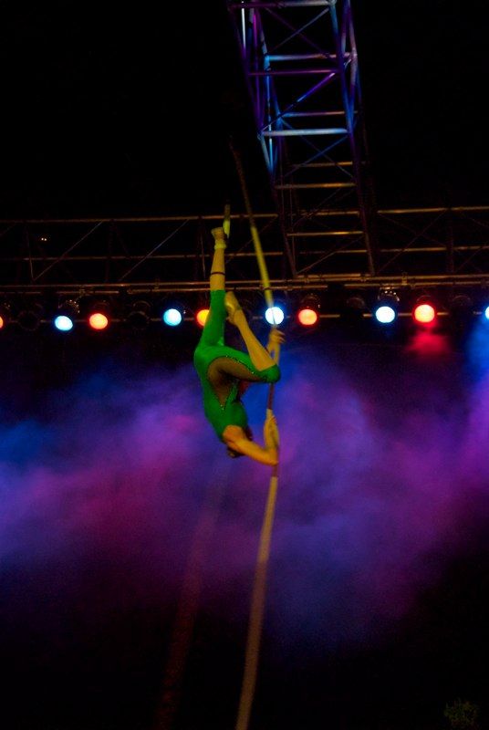 Maui 2010 - Cirque Polynesia, photograph 10 of 18